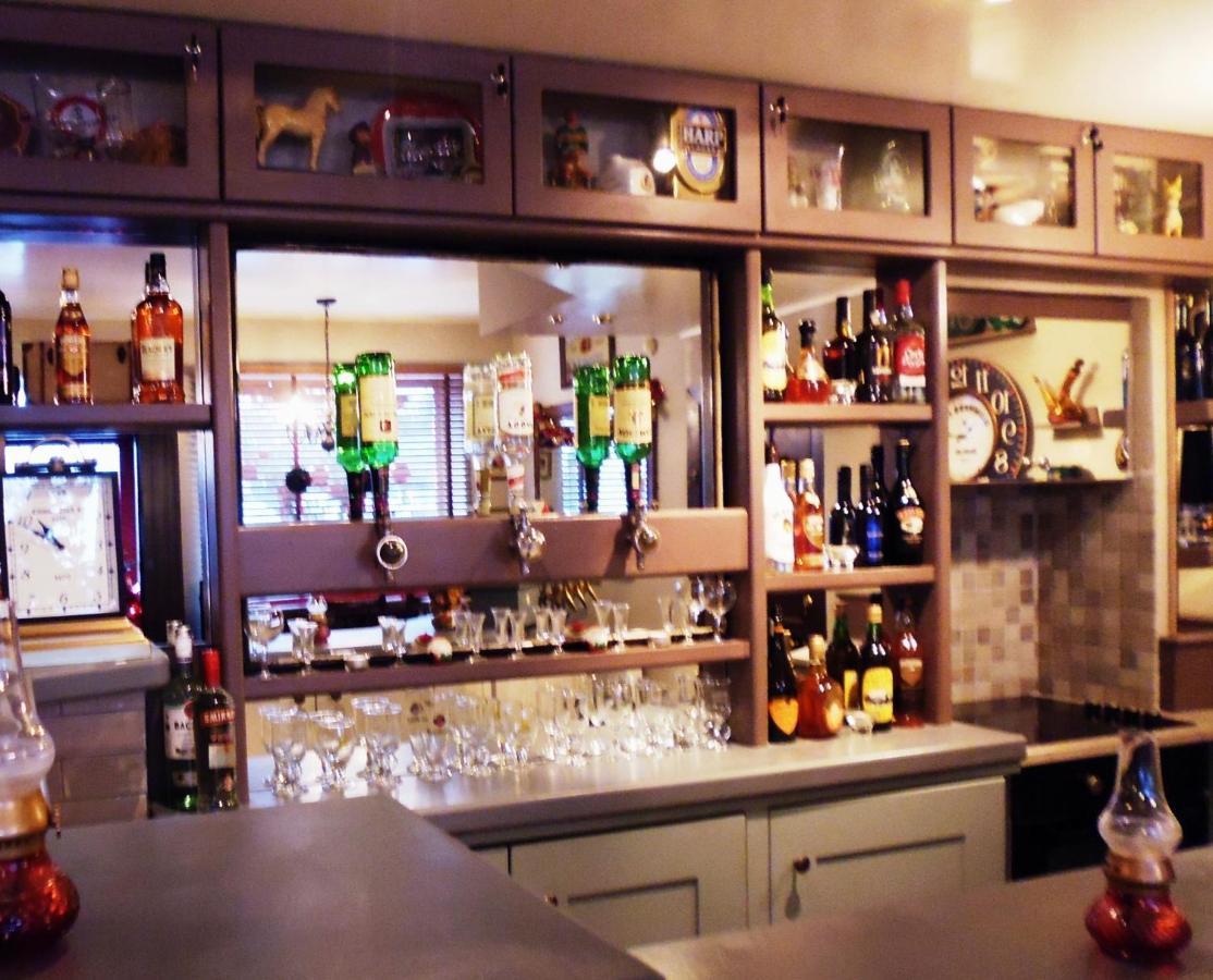 Herlihy'S, Half-Way-House Farranfore Eksteriør bilde